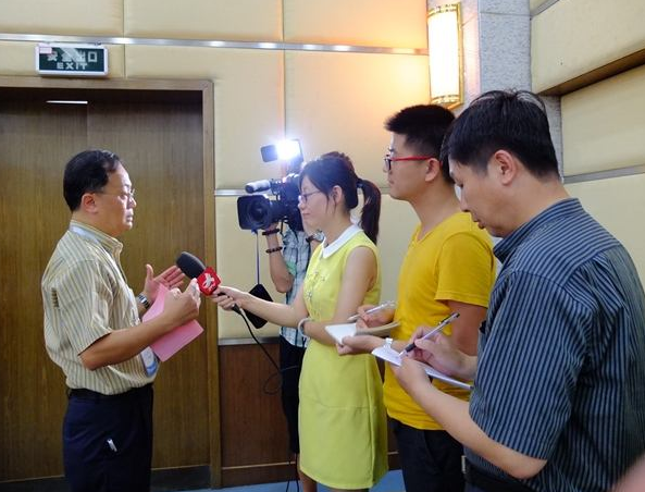 【快訊】劉超參加所在黨支部專(zhuān)題組織生活會(huì)